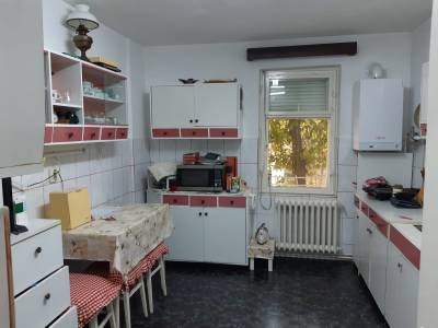 Inchiriere apartament 4 camere - Calea Sighisoarei -1-IMG-nav