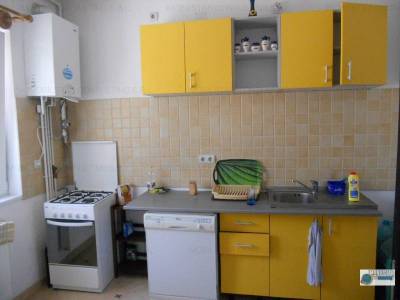 Vanzare apartament 3 camere - str. Salciilor-4-IMG-nav