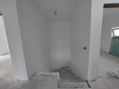 De vanzare casa intr-un triplex-9-IMG-nav