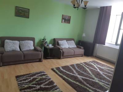 De vanzare apartament 2 camere in centru-1-IMG-nav