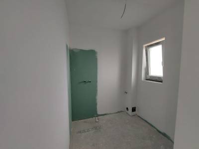 De vanzare casa intr-un triplex-8-IMG-nav