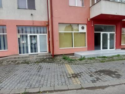 De inchiriat spatiu comercial/ servicii- zona 7 Noiembrie-4-IMG-nav